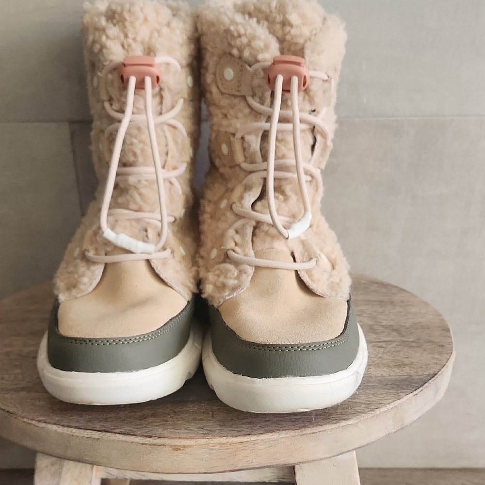 Sorel Ligh5 Pink And Gray Kids Boots